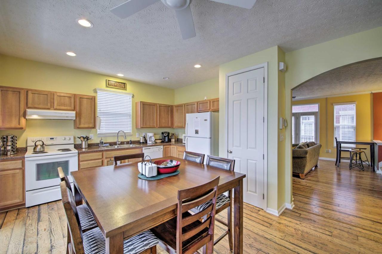 Arts And Design District Condo Steps To Monon Trail Кармел Екстериор снимка